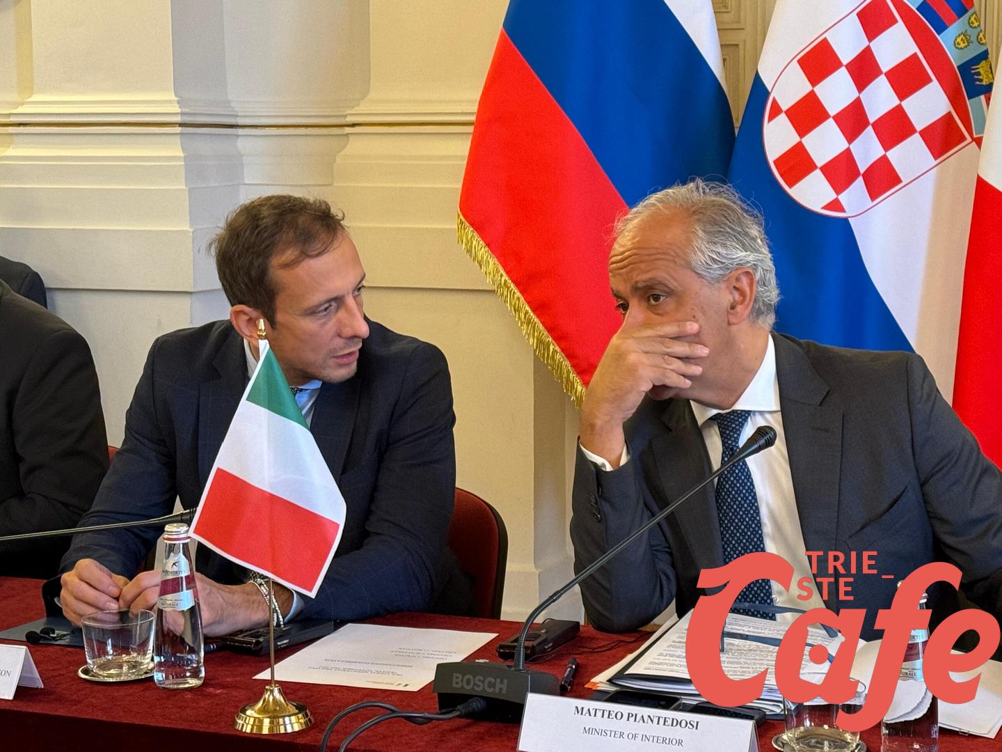 Piazza Libertà, Fedriga difende la stretta: «Dovute regole messe in campo da Prefettura e Questura»